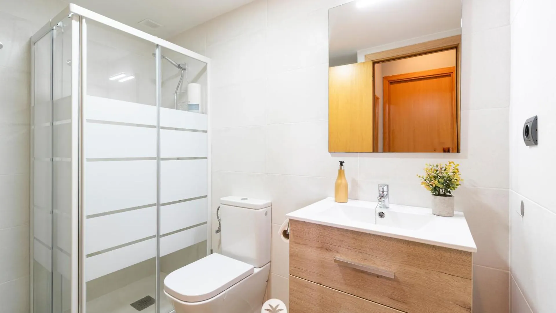 Mediterranean Way - Acuario Apartment La Pineda 0*,