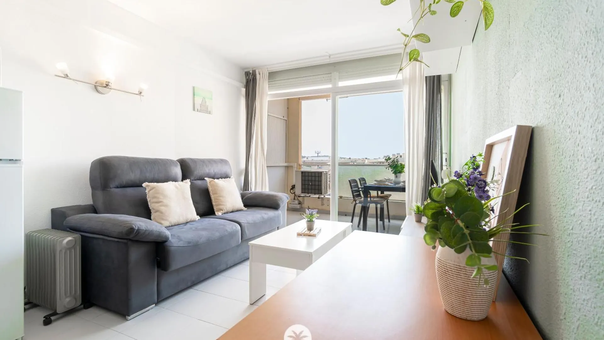 Mediterranean Way - Acuario Apartment La Pineda